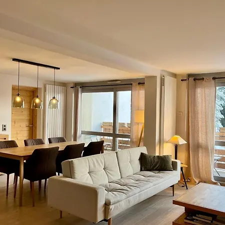 Modern At The Foot Of The Slopes In Apartament