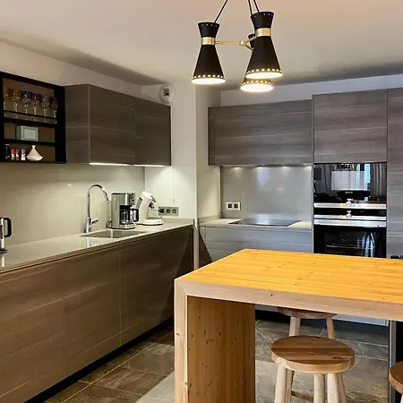 Apartament Modern At The Foot Of The Slopes In