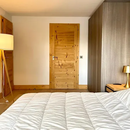 Modern At The Foot Of The Slopes In Megève